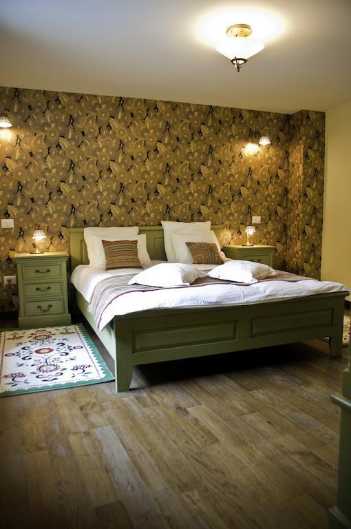 Arina Apartments Брашов Стая снимка