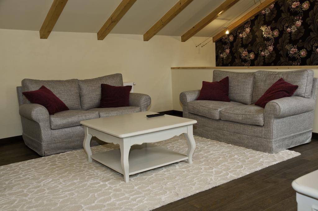 Arina Apartments Брашов Стая снимка